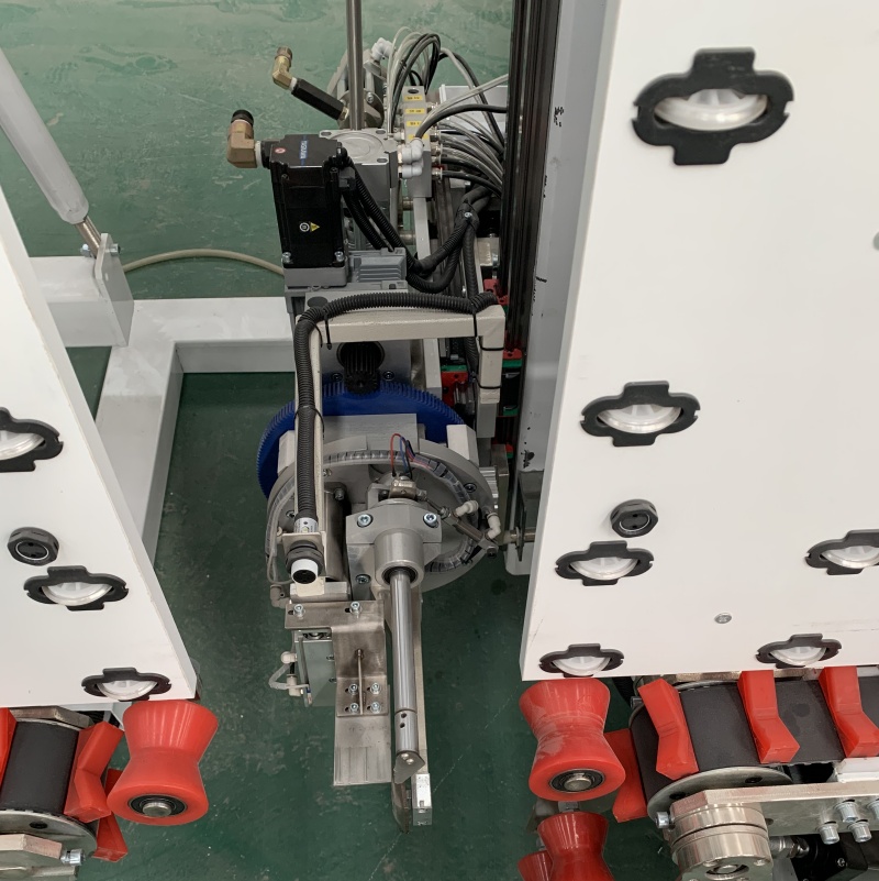 Otomatik Cam Sızdırmazlık Robotu