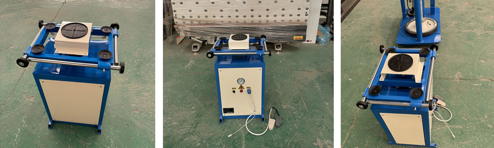 Máquina extrusora de revestimento de selante horizontal girada para espalhamento de selante Table.jpg Máquina extrusora de revestimento de selante horizontal girada para espalhamento de selante Table.jpg