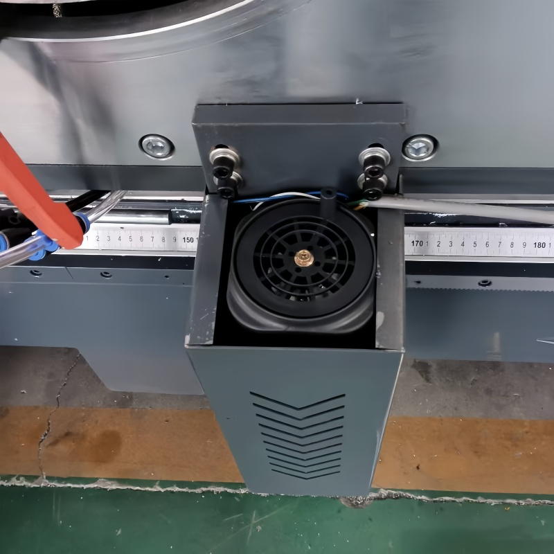 Brandneues Produkt Fabrik Direktvertrieb Aluminium Tür und Fenster Digitalanzeige Doppelkopf Präzisionsschneider Sägemaschine