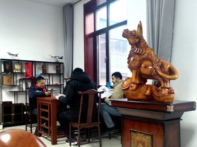 Pelanggan Rusia melawat untuk memperdalam kerjasama menang-menang